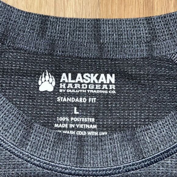 Brand new Gray Stripe Duluth trading co men’s ALASKAN Hardgear T-Shirt L std fit - Picture 2 of 4